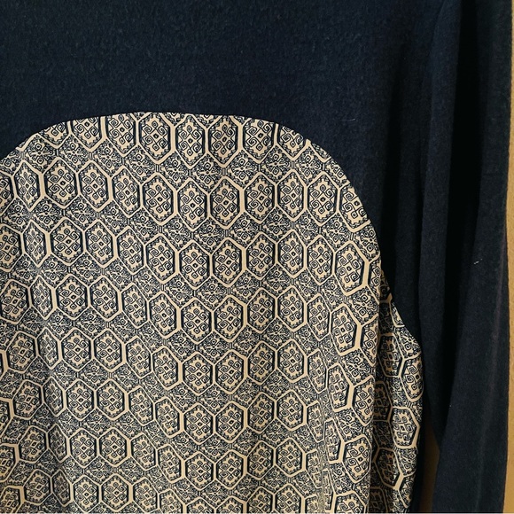 Le Lis Mixed Material Top - Picture 6 of 7